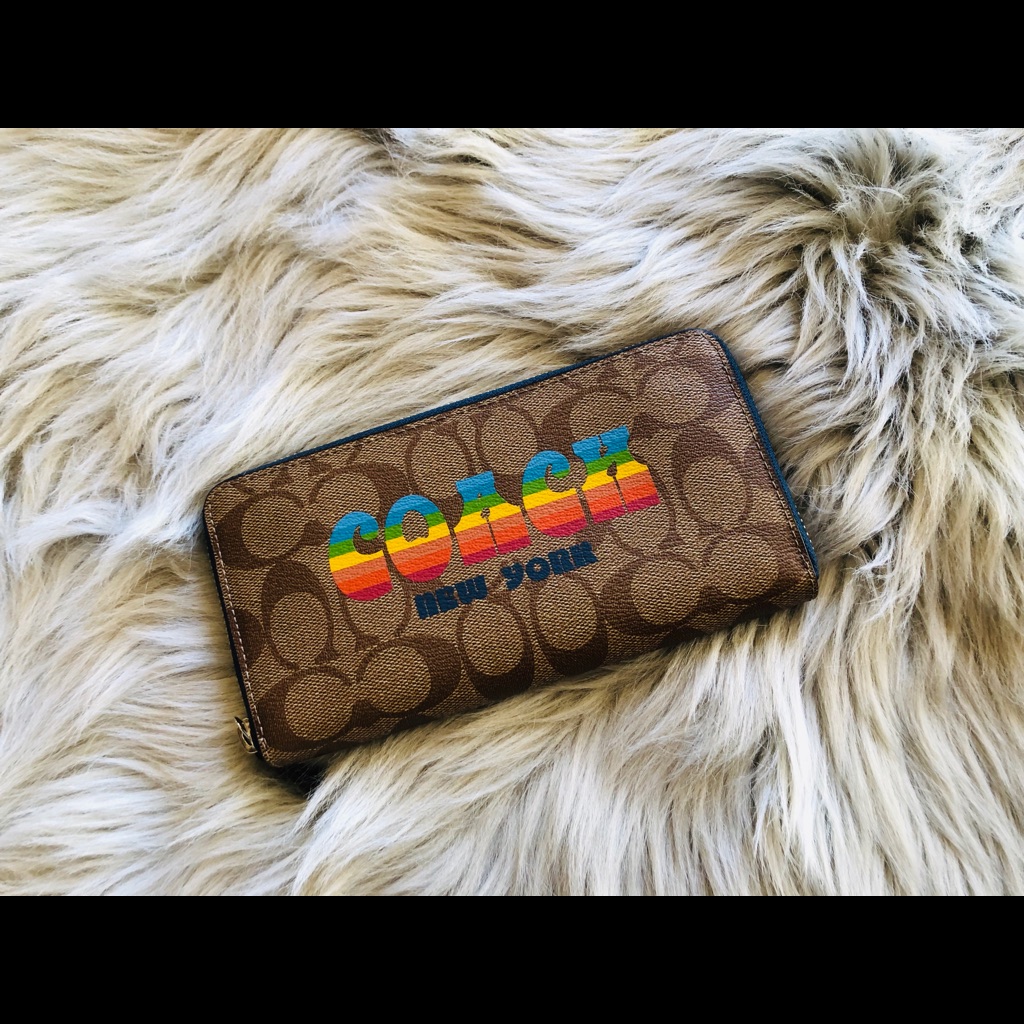 Nwt Coach Signature Lg Accordion Wallet